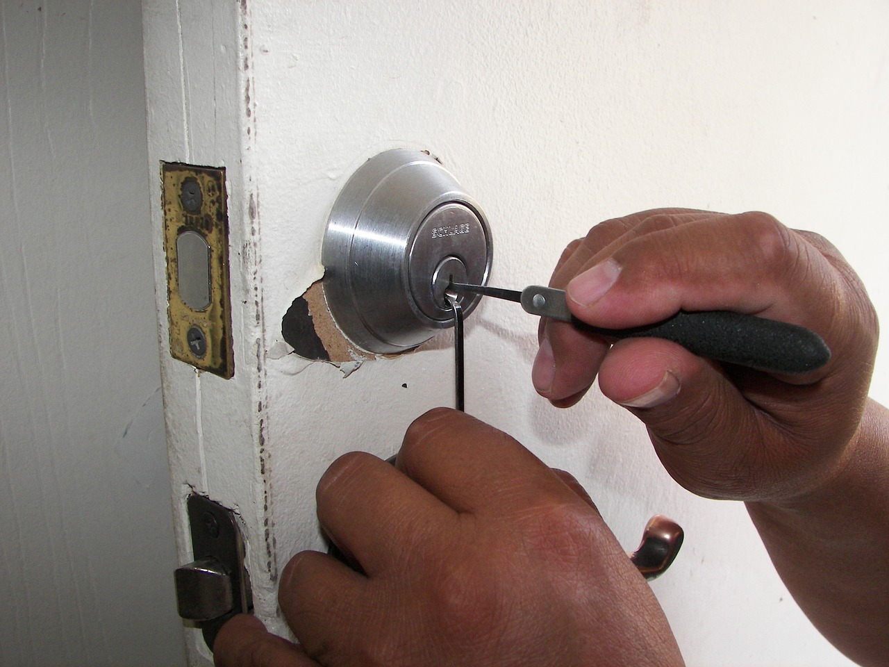 Benefits of Emergency Locksmith Services | ODS Homes Network